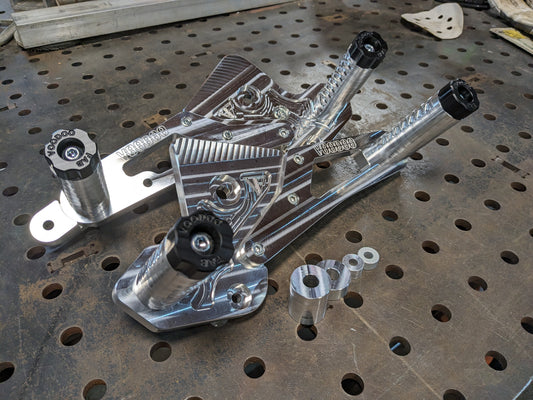 Voodoo grom rear sets with passenger pegs